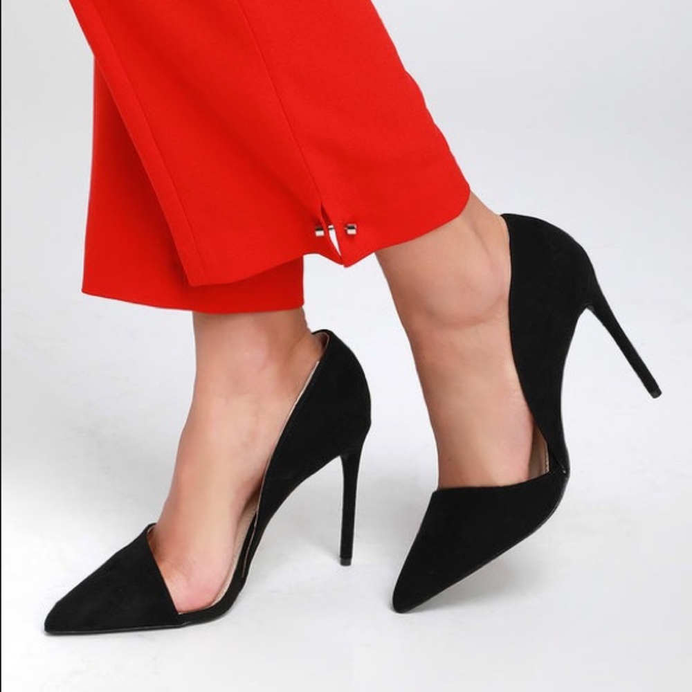 Lulu’s | Black Suede Pumps